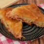 Burek tepsija pizza